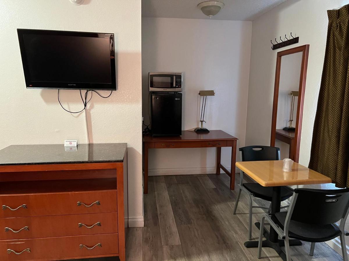 American Inn - Perris Εξωτερικό φωτογραφία